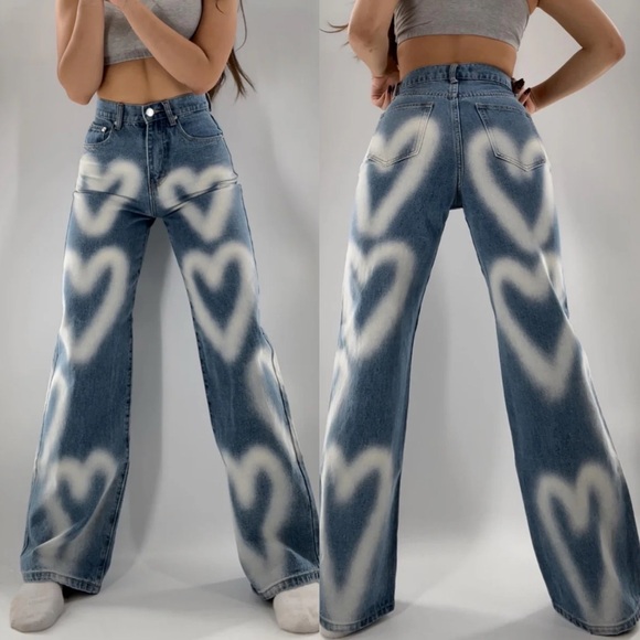 Adika Graffiti Heart Wide Leg Jeans Size Medium - Picture 1 of 6
